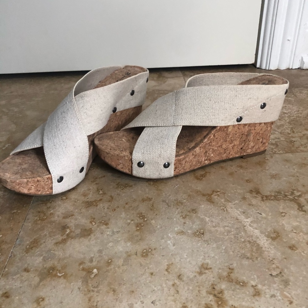 Summer sandal wedge